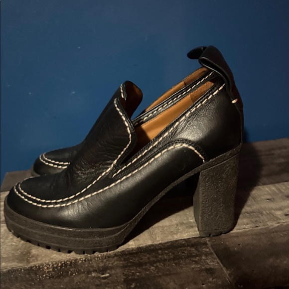 See By Chloe Black Leather Heeled Loafers - Picture 1 of 3